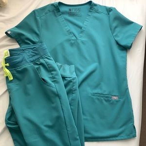 Figs marine scrub set- small